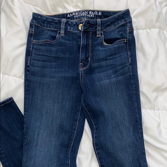 American Eagle Outfitters Dark Washed Jean - Picture 1 of 3